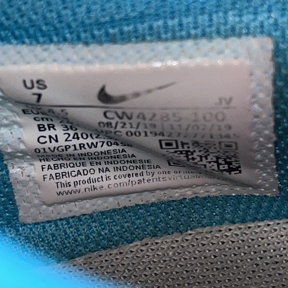 Nike Air Max Motion Womens Shoes Size 7‎ Gym White Running Sneakers CW4285-100 - Picture 13 of 16